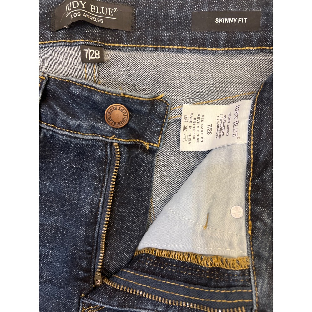 Judy‎ Blue Dark Wash Skinny Fit Raw Hem Jeans Size 7/28 JBB8527